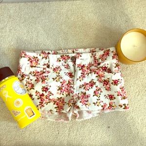 Cute 7-8 girls shorts.